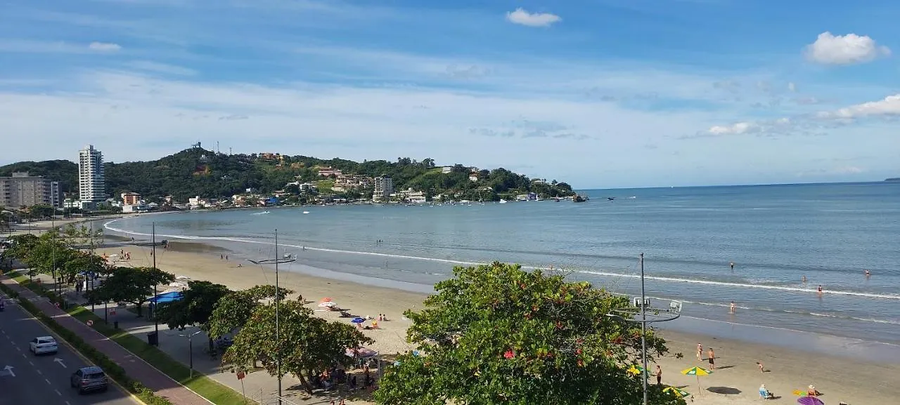 Panorama Mar: Apartamento de 3 Quartos com Vista para Praia de Itapema